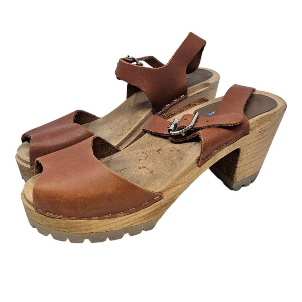 Swedish MIA 38 Brown Leather Wooden Clog Lug Sole Boho Peep Toe Cottage Twee